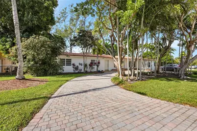 6200 SW 63rd Ave, South Miami, FL 33143 - Photo 1