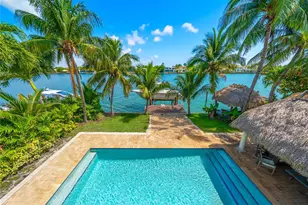 425 N Shore Dr, Miami Beach, FL 33141 - Photo 1