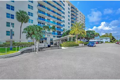 7501 E Treasure Dr #1A, North Bay Village, FL 33141 - Photo 1