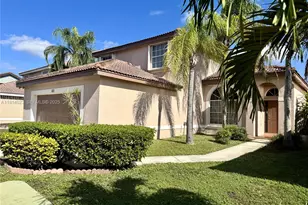 495 SW 183rd Way, Pembroke Pines, FL 33029 - Photo 1