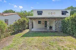 10747 NE 2, Miami, FL 33161 - Photo 1