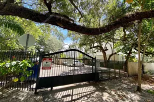 2850 Coconut Ave, Miami, FL 33133 - Photo 1