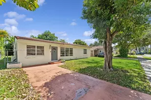 919 NE 4th St, Hallandale Beach, FL 33009 - Photo 1
