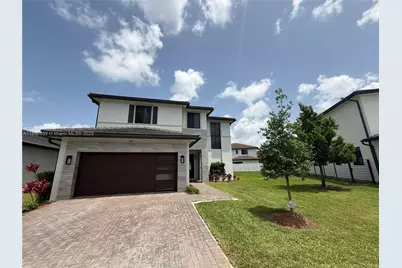 8167 NW 45th St, Doral, FL 33166 - Photo 1