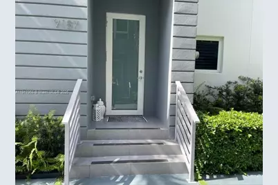 9157 NW 33rd St, Doral, FL 33172 - Photo 1