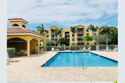 529 E Sheridan St #302, Dania Beach, FL 33004 - Photo 1