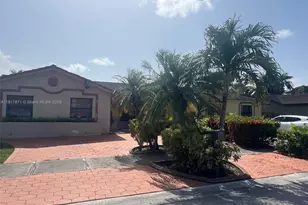1112 SW 138th Pl, Miami, FL 33184 - Photo 1
