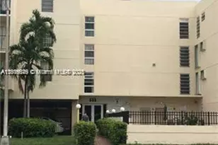 555 NE 123rd St, North Miami, FL 33161 - Photo 1