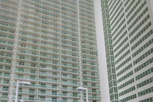 1800 N Bayshore Dr, Miami, FL 33132 - Photo 1