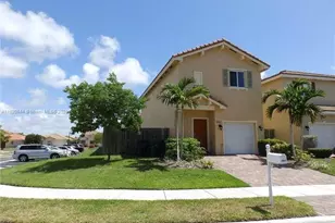 8963 SW 215th Ln, Cutler Bay, FL 33189 - Photo 1