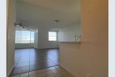 2831 N Oakland Forest Dr #104, Oakland Park, FL 33309 - Photo 1