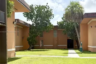 9449 SW 76th St, Miami, FL 33173 - Photo 1