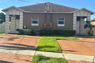 798 NE 43 St, Oakland Park, FL 33334 - Photo 1