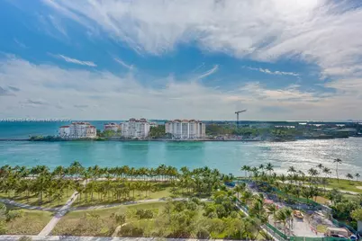 300 S Pointe Dr #1602, Miami Beach, FL 33139 - Photo 1