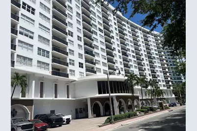 6039 Collins Ave #1525, Miami Beach, FL 33140 - Photo 1