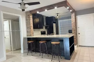 204 Lake Pointe Dr, Oakland Park, FL 33309 - Photo 1