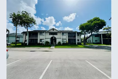 20731 NE 4th Pl #103, Miami, FL 33179 - Photo 1