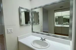 1301 SW 142nd Ave, Pembroke Pines, FL 33027 - Photo 16