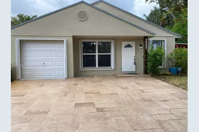8680 SW 16th St, Pembroke Pines, FL 33025 - Photo 1