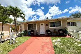 820 N Golf Dr, Hollywood, FL 33021 - Photo 1