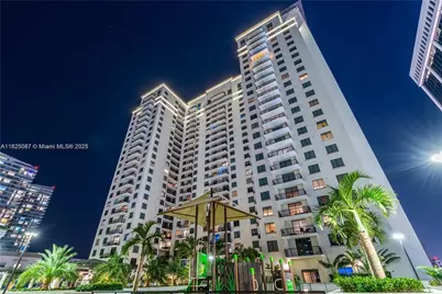 999 SW 1st #2812, Miami, FL 33130 - Photo 1