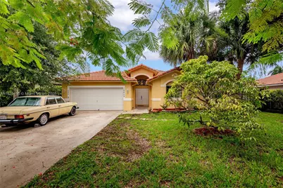 16859 Crestview Ln, Weston, FL 33326 - Photo 1