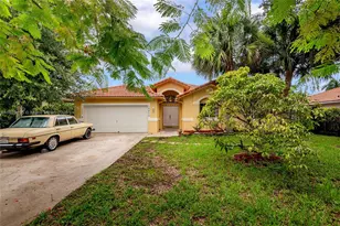 16859 Crestview Ln, Weston, FL 33326 - Photo 1