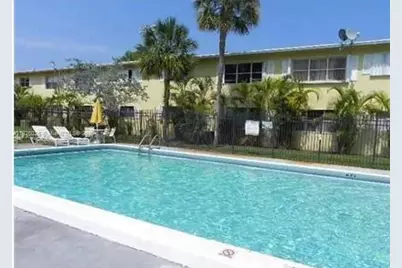 560 SE 2nd Ave #H26, Deerfield Beach, FL 33441 - Photo 1