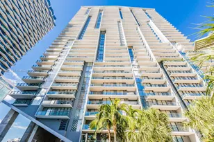 88 SW 7th St, Miami, FL 33130 - Photo 1