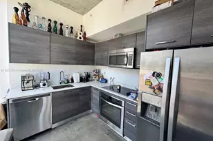 151 SE 1st St, Miami, FL 33131 - Photo 1