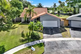 9381 NW 41st Pl, Sunrise, FL 33351 - Photo 1