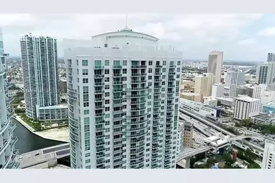 31 SE 5th St #2001, Miami, FL 33131 - Photo 1