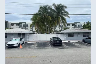 1030 N Victoria Park Rd #-, Fort Lauderdale, FL 33304 - Photo 1