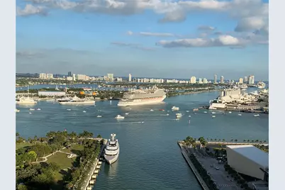 888 Biscayne Blvd #2910, Miami, FL 33132 - Photo 1