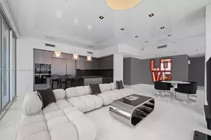 50 South Pointe Dr, Miami Beach, FL 33139 - Photo 1