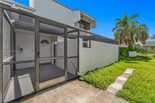 15825 SW 90th Ct, Palmetto Bay, FL 33157 - Photo 1