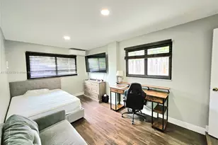 1728 NE 17th Terrace, Fort Lauderdale, FL 33305 - Photo 1