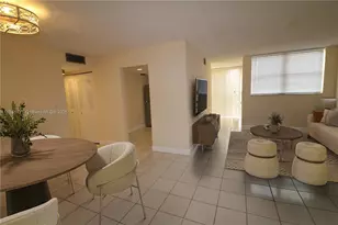 9410 W Flagler St, Miami, FL 33174 - Photo 1