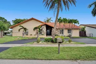 2001 NE 214th St, Miami, FL 33179 - Photo 1