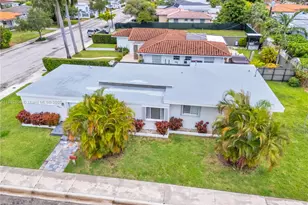 1601 S Treasure Dr, North Bay Village, FL 33141 - Photo 1