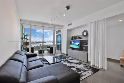 100 S Pointe Dr #902, Miami Beach, FL 33139 - Photo 1