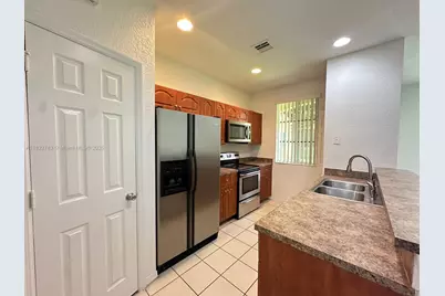 6055 SW 19th Ct #6055, North Lauderdale, FL 33068 - Photo 1