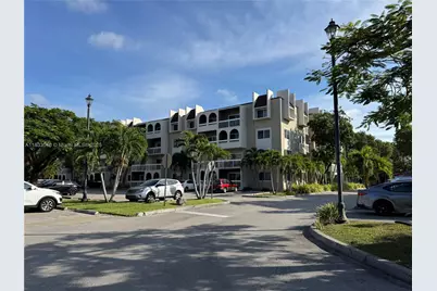 7915 Camino Real #N-302, Miami, FL 33143 - Photo 1