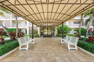 2671 S Course Dr, Pompano Beach, FL 33069 - Photo 1