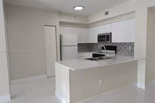 8010 N Nob Hill Rd, Tamarac, FL 33321 - Photo 1