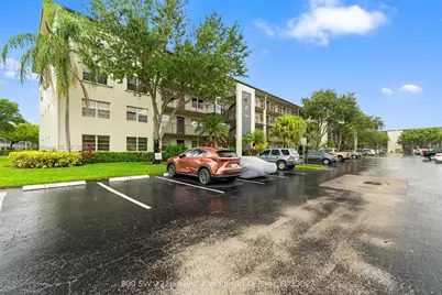800 SW 131st Ave #406F, Pembroke Pines, FL 33027 - Photo 1