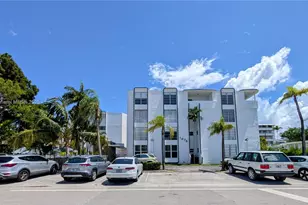 1075 93rd St, Bay Harbor Islands, FL 33154 - Photo 1