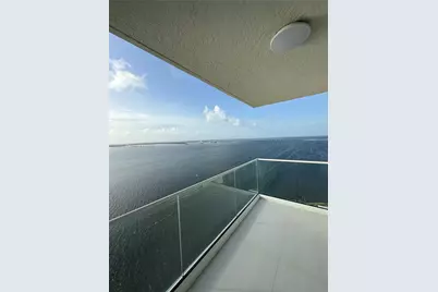 800 Claughton Island Dr #2405, Miami, FL 33131 - Photo 1