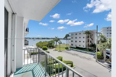301 Croton Ave #203, Lantana, FL 33462 - Photo 1