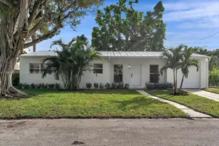 1751 N 12th Ct N, Lake Worth, FL 33460 - Photo 1
